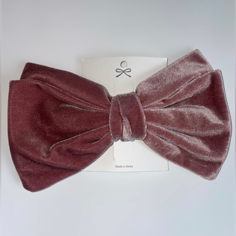 Women’s Pink Velvet Bow